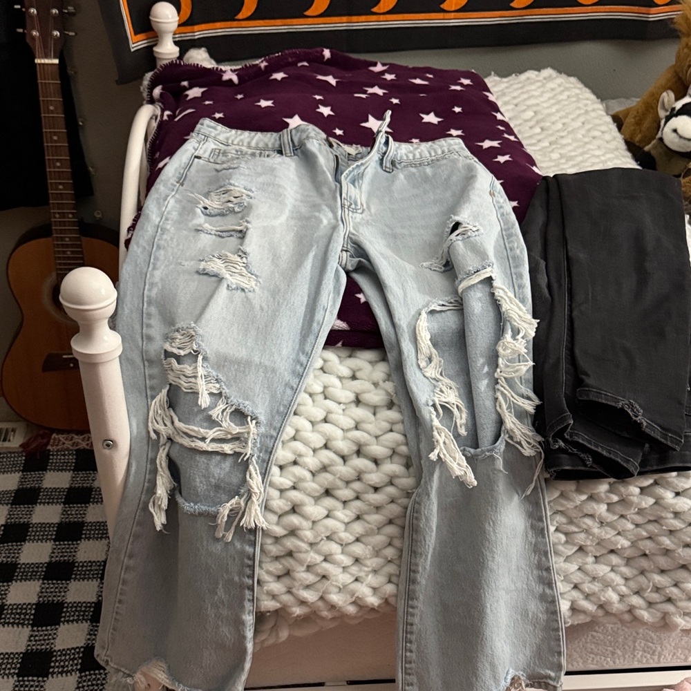 Trendy Light Blue Distressed Boyfriend Jeans